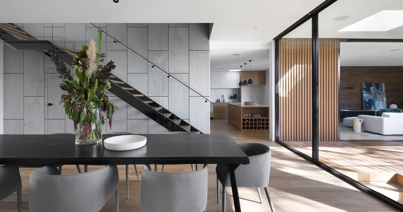 Parallel River Apartments